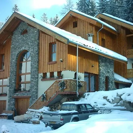 Chalet Deleglise 1 *